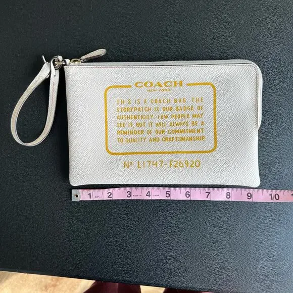 Coach Storypatch white and gold clutch wristlet bag - Picture 4 of 5